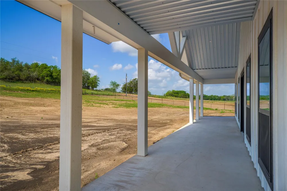 9391 Hajovsky Road La Grange, TX 78945