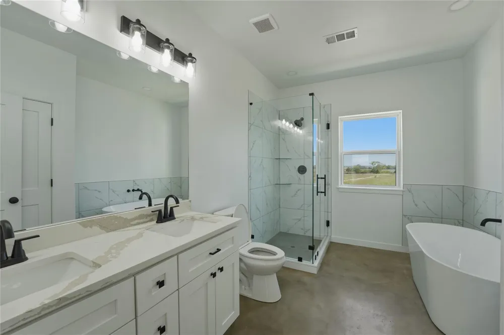 9391 Hajovsky Road La Grange, TX 78945