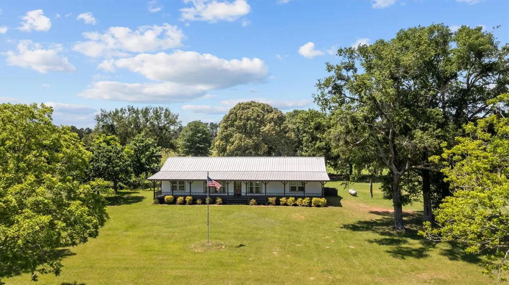 11755 State Highway 21 E Crockett, TX 75835