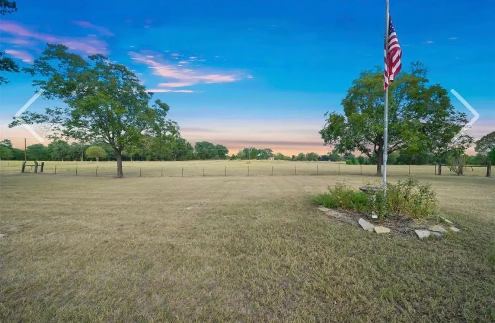 11755 State Highway 21 E Crockett, TX 75835