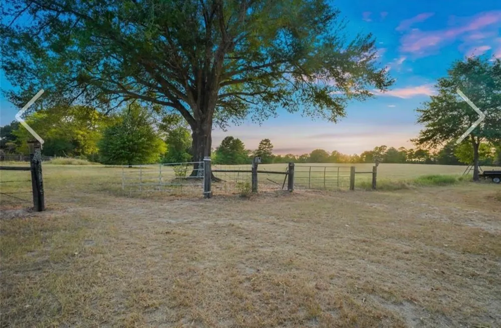 11755 State Highway 21 E Crockett, TX 75835