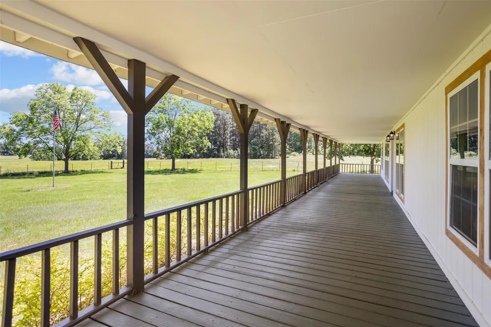 11755 State Highway 21 E Crockett, TX 75835