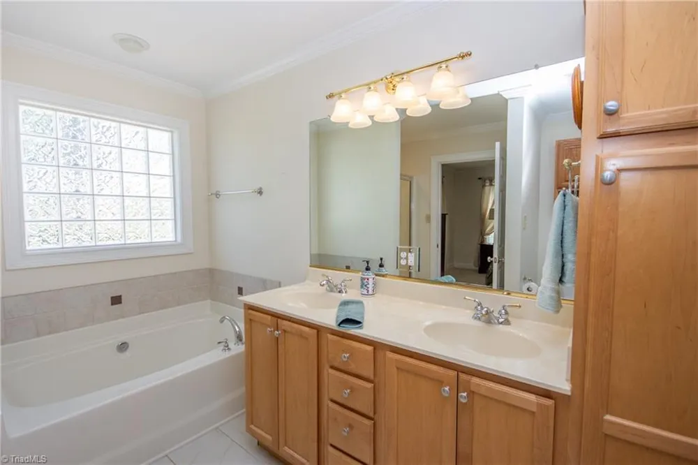 183 Devon Lane Statesville, NC 28625