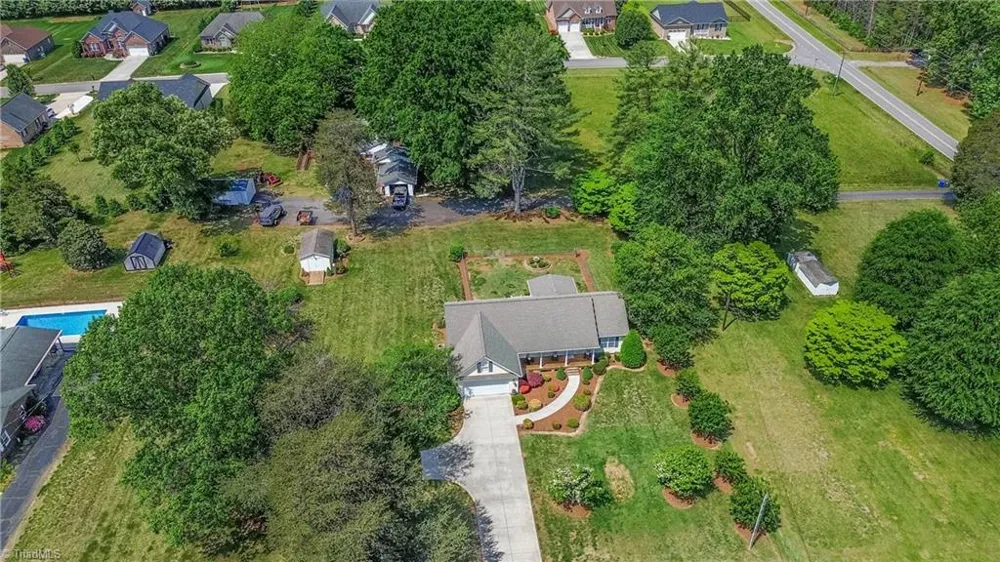 183 Devon Lane Statesville, NC 28625