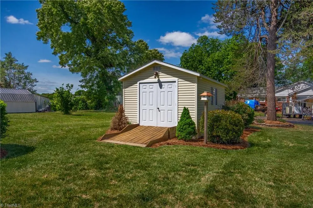 183 Devon Lane Statesville, NC 28625