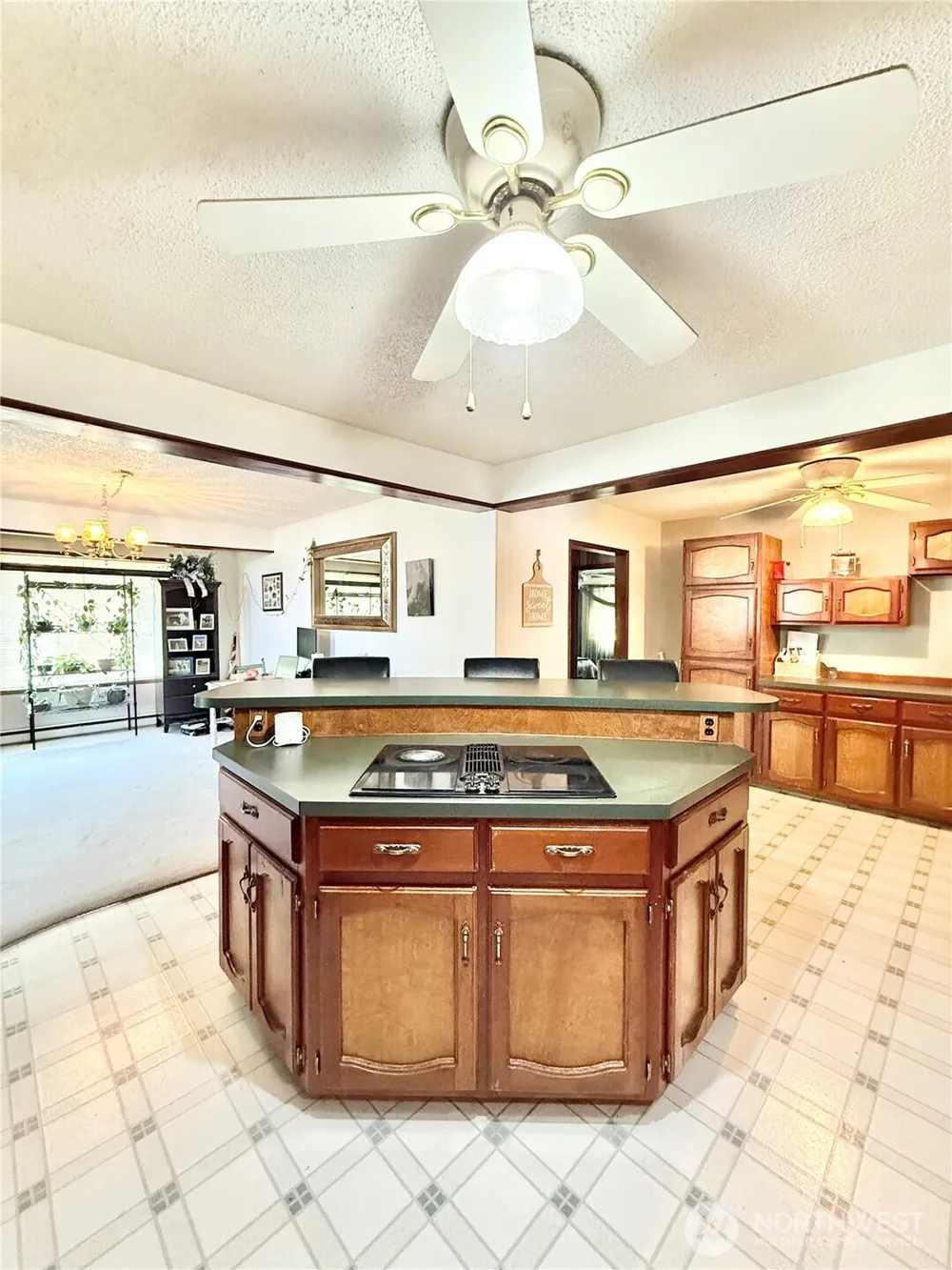 522 Golden Street Oroville, WA 98844
