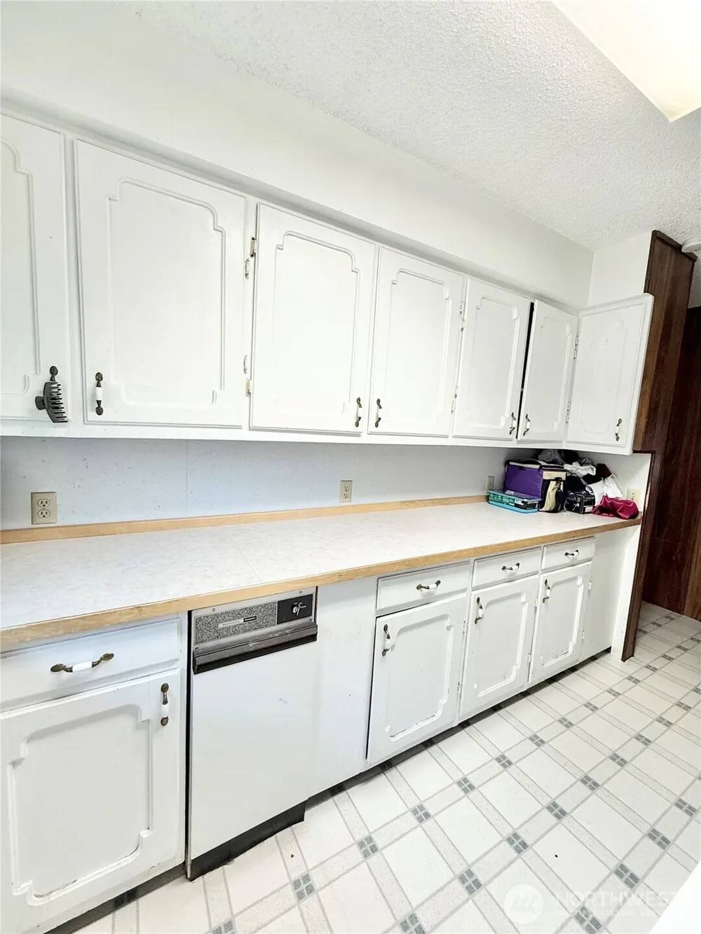 522 Golden Street Oroville, WA 98844