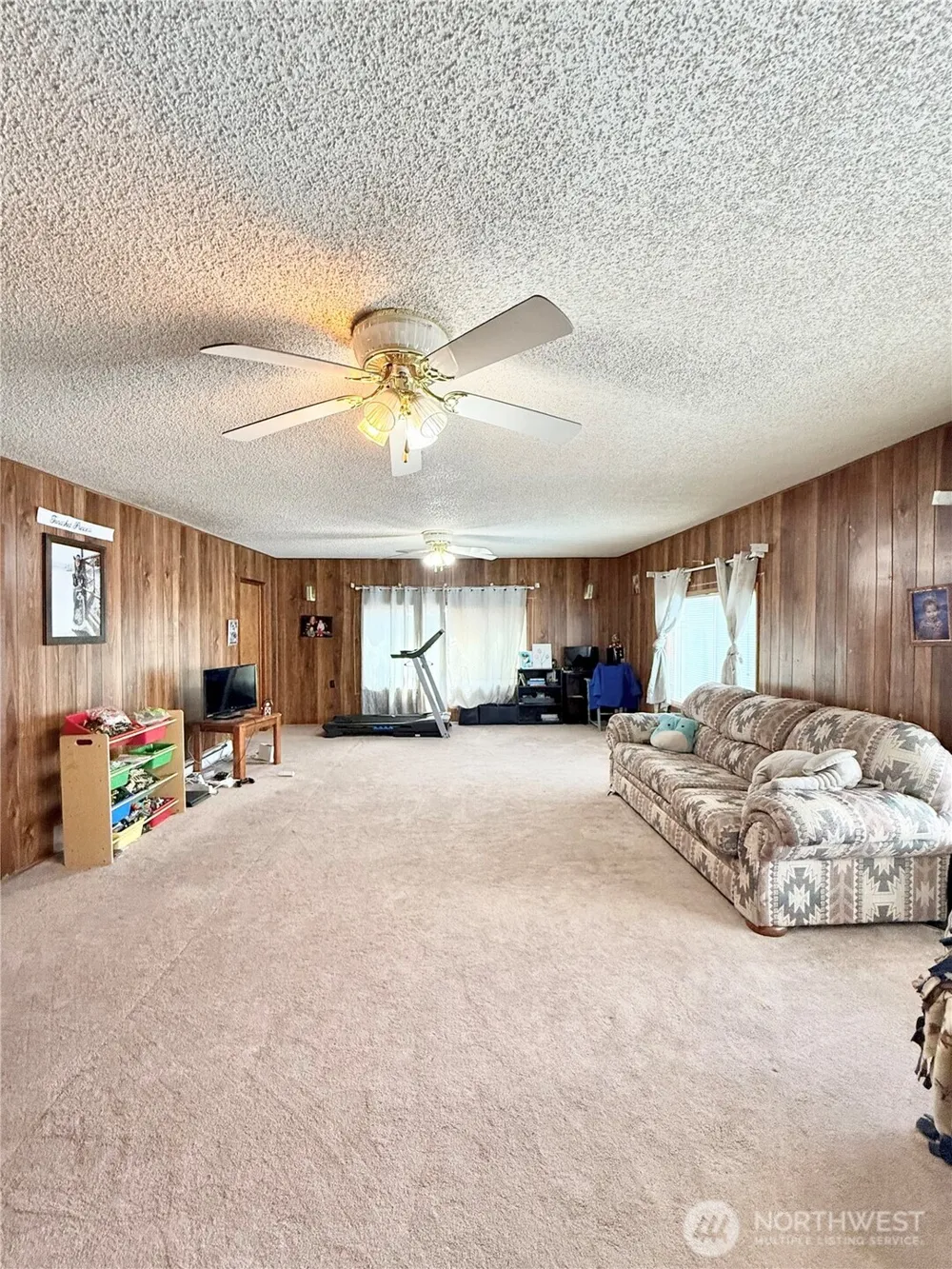 522 Golden Street Oroville, WA 98844