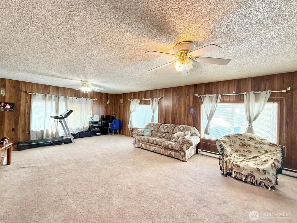522 Golden Street Oroville, WA 98844