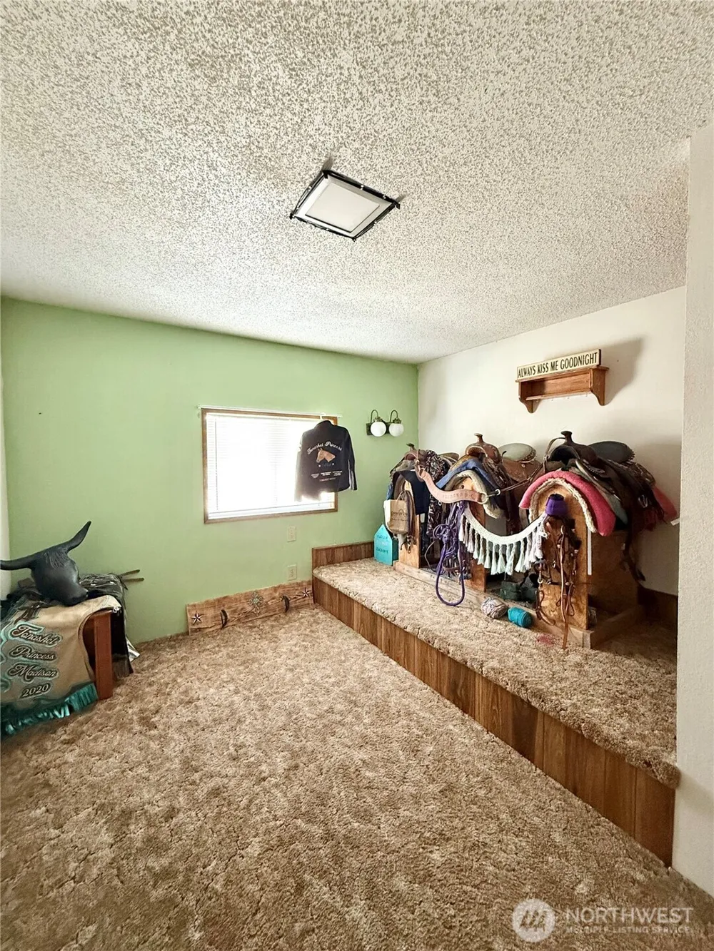 522 Golden Street Oroville, WA 98844