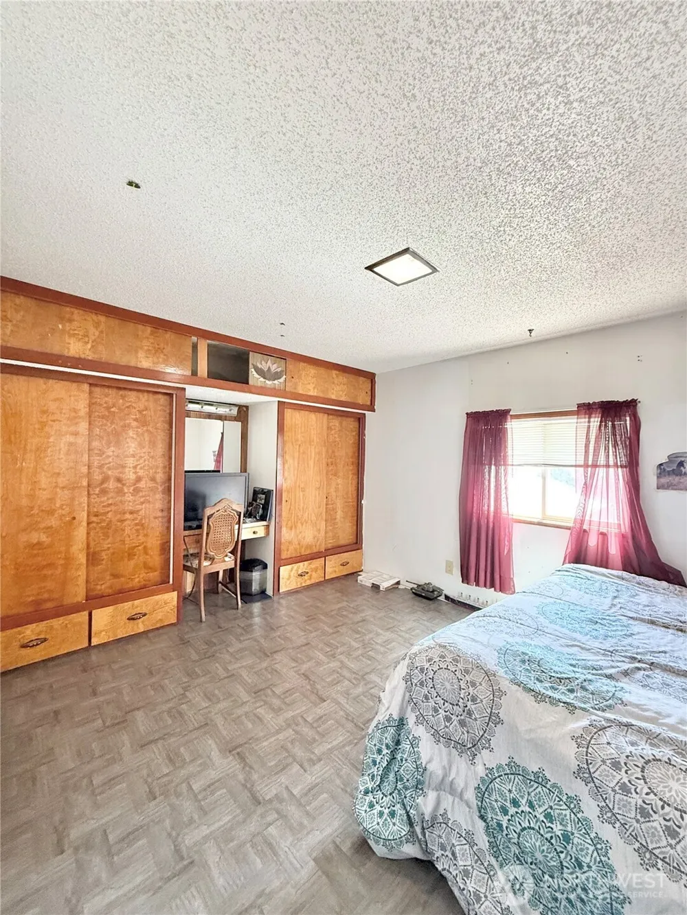 522 Golden Street Oroville, WA 98844