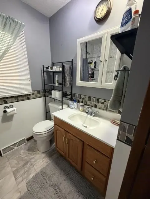 608 S Donnelly Avenue Litchfield, MN 55355