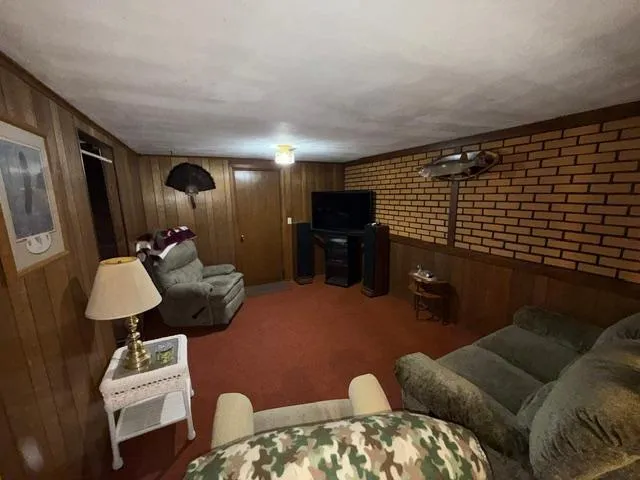 608 S Donnelly Avenue Litchfield, MN 55355