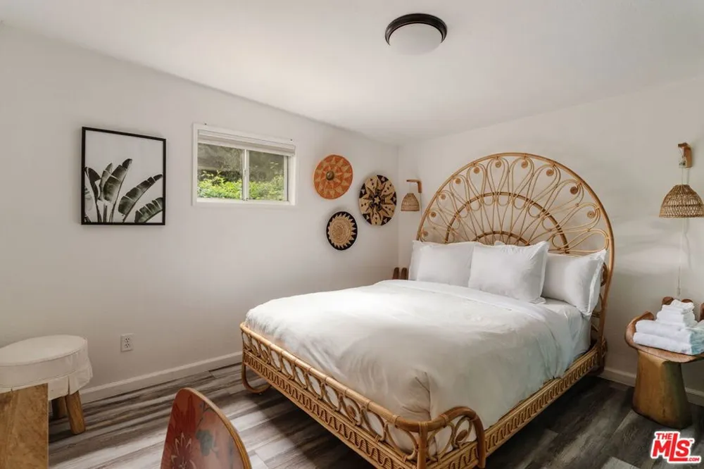19809 Montau Drive Topanga, CA 90290