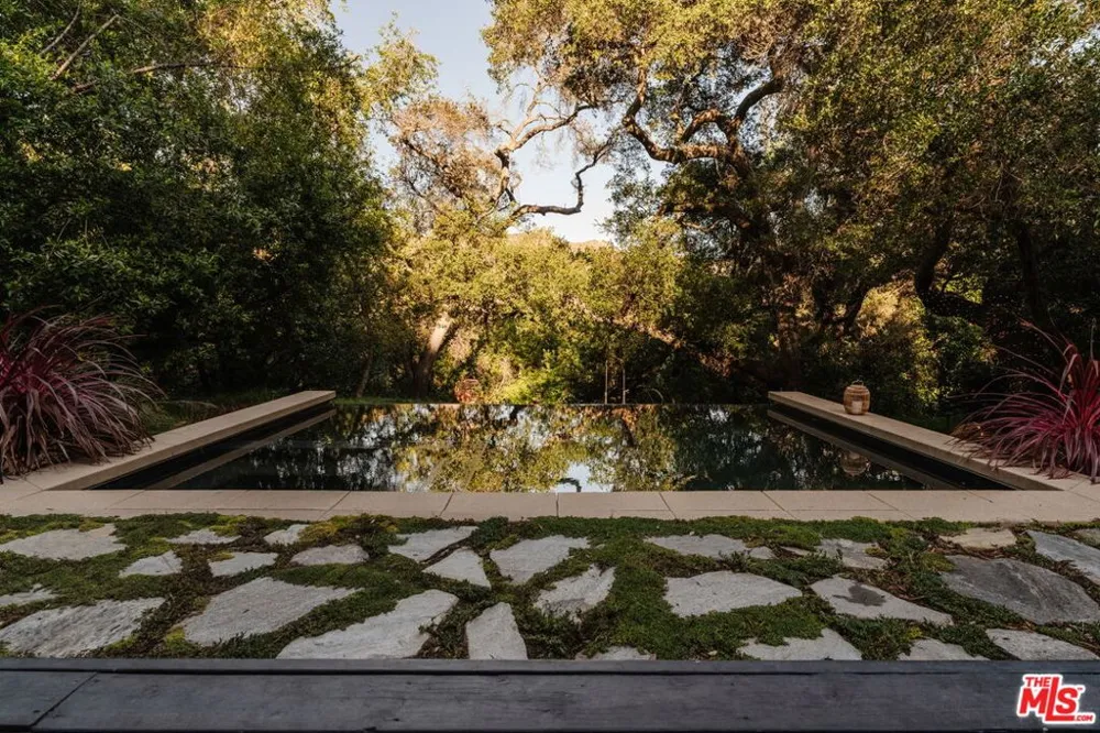 19809 Montau Drive Topanga, CA 90290