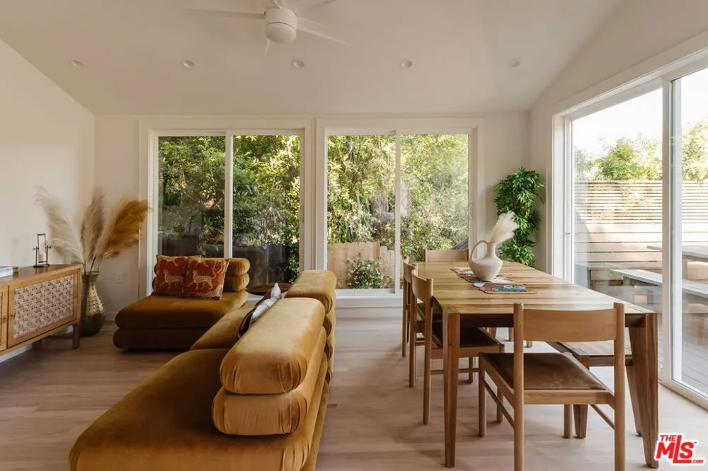 19809 Montau Drive Topanga, CA 90290