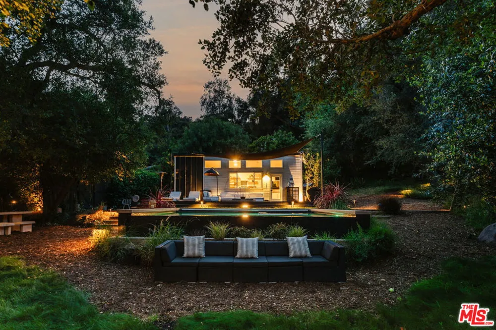 19809 Montau Drive Topanga, CA 90290