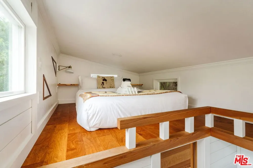 19809 Montau Drive Topanga, CA 90290