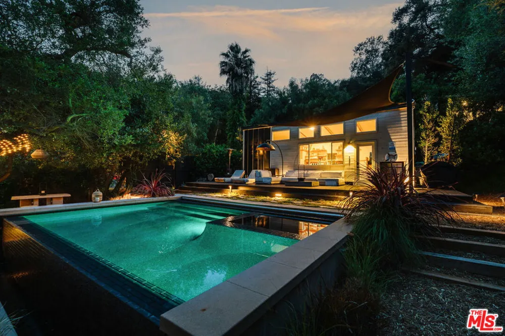 19809 Montau Drive Topanga, CA 90290