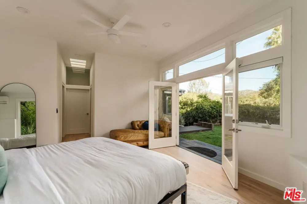 19809 Montau Drive Topanga, CA 90290