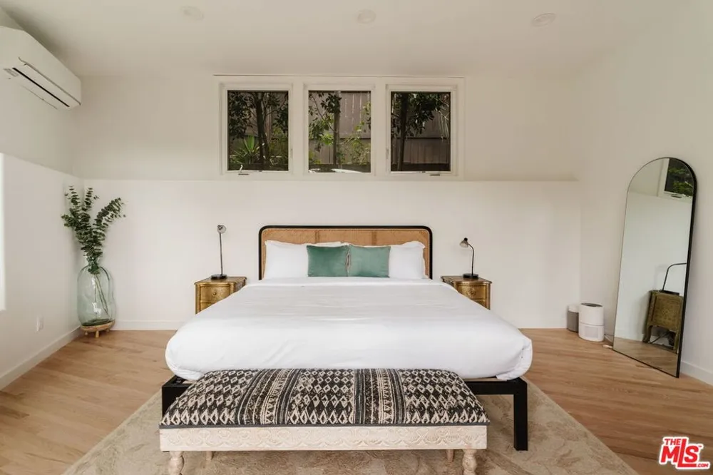 19809 Montau Drive Topanga, CA 90290