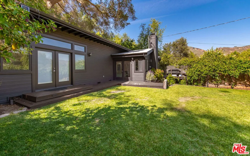19809 Montau Drive Topanga, CA 90290