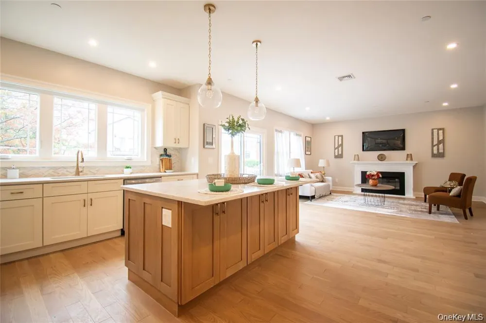 3004 Harbor Street Baldwin, NY 11510