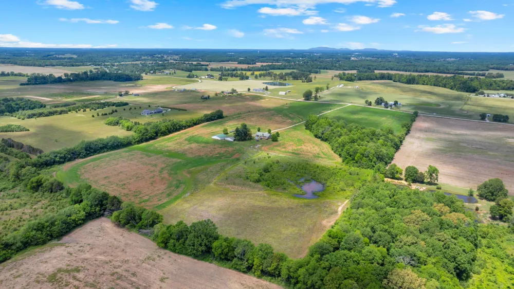 235 Breezy Knoll Ln Morrison, TN 37357