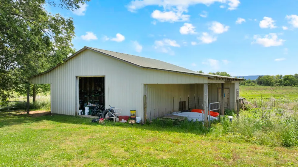 235 Breezy Knoll Ln Morrison, TN 37357