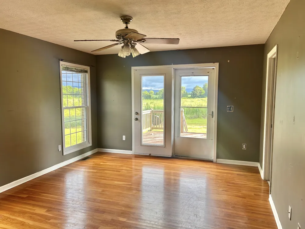 235 Breezy Knoll Ln Morrison, TN 37357