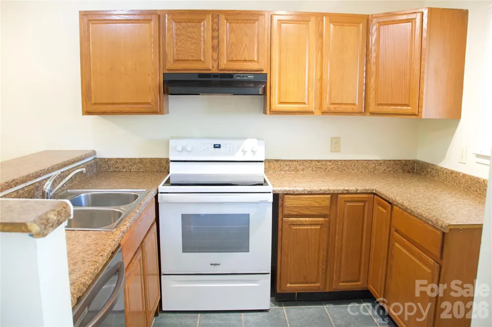 1610 Eagles Place #J-204 Rock Hill, SC 29732