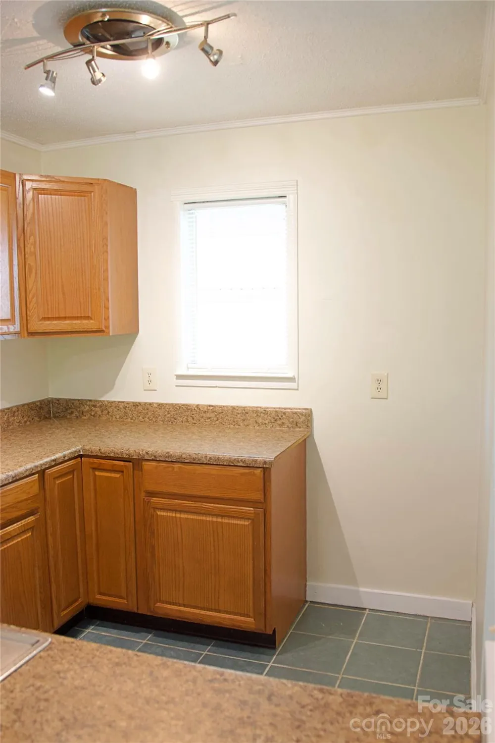 1610 Eagles Place #J-204 Rock Hill, SC 29732