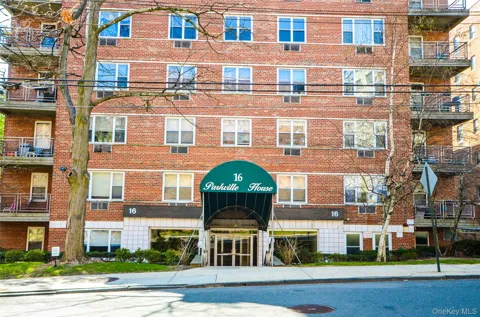 16 Lake Street #6A