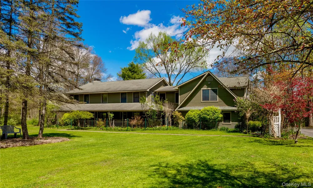 15 Unity Lane New Paltz, NY 12561