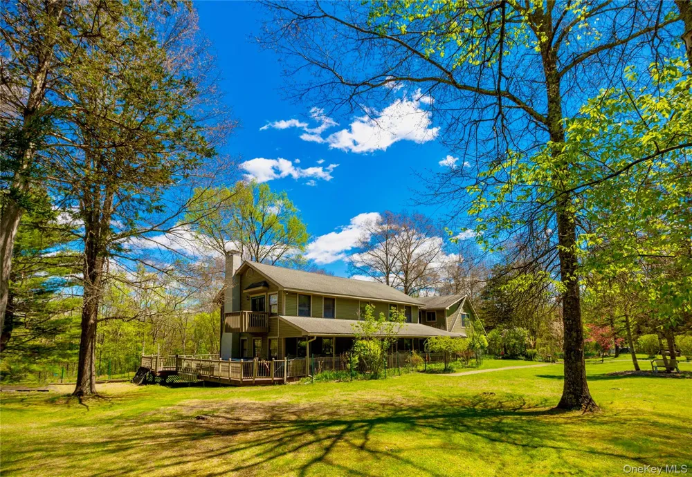 15 Unity Lane New Paltz, NY 12561