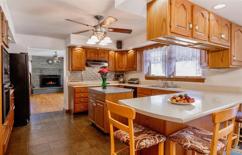 15 Unity Lane New Paltz, NY 12561