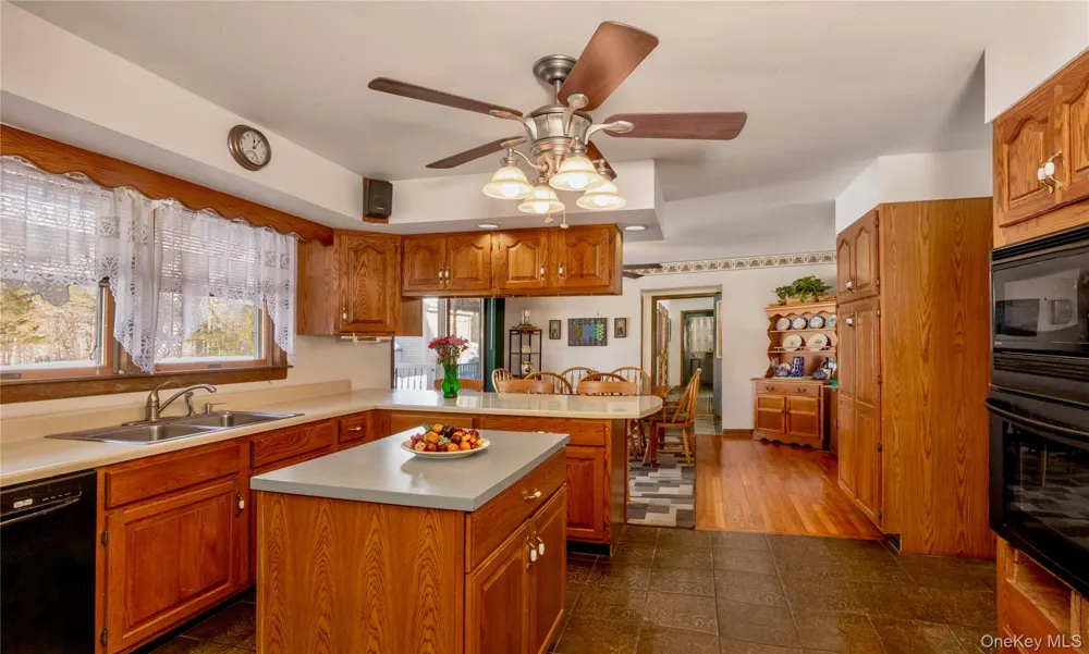 15 Unity Lane New Paltz, NY 12561