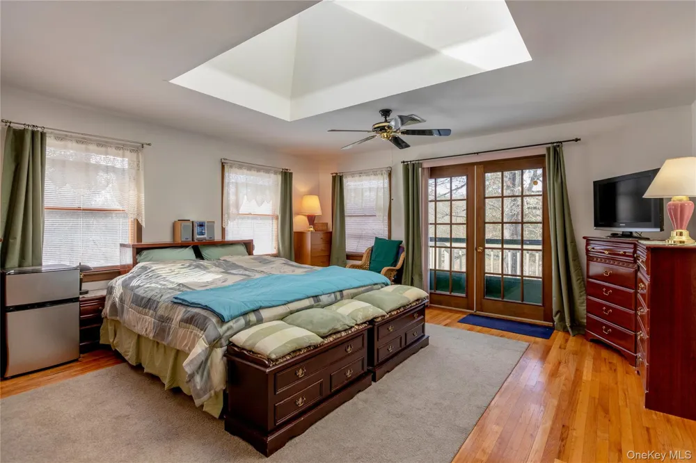 15 Unity Lane New Paltz, NY 12561