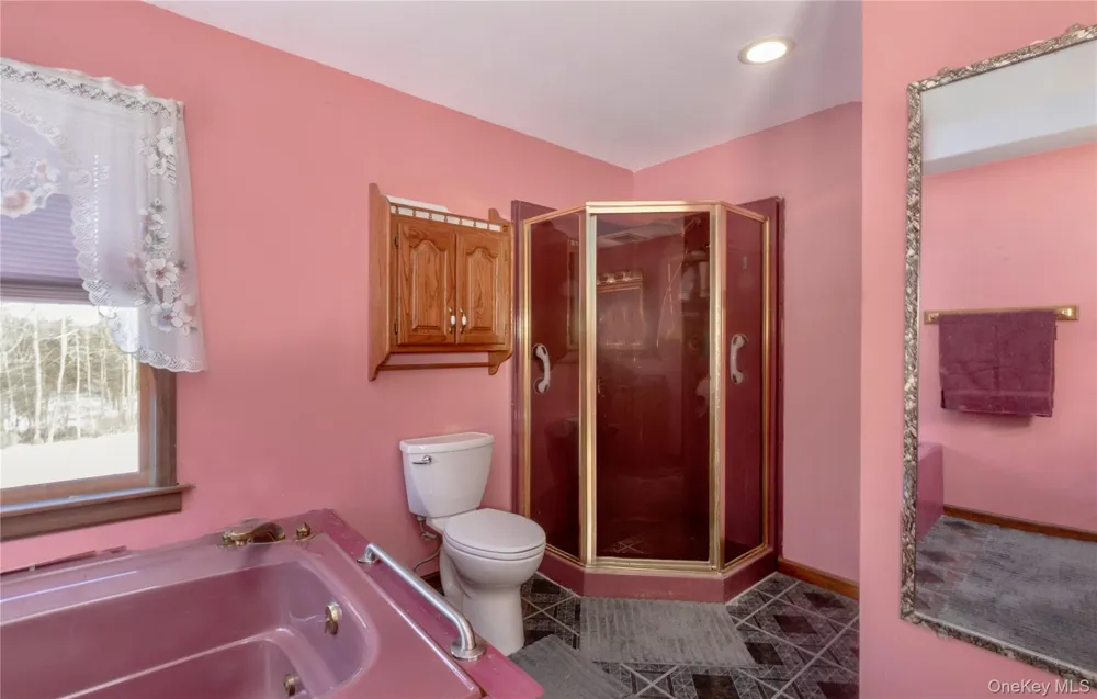 15 Unity Lane New Paltz, NY 12561
