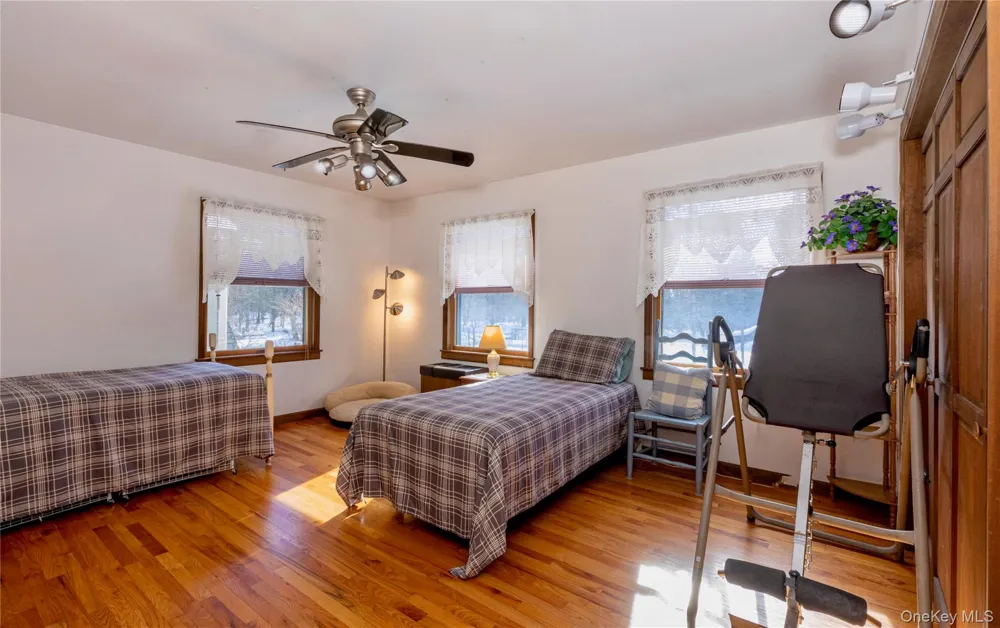 15 Unity Lane New Paltz, NY 12561
