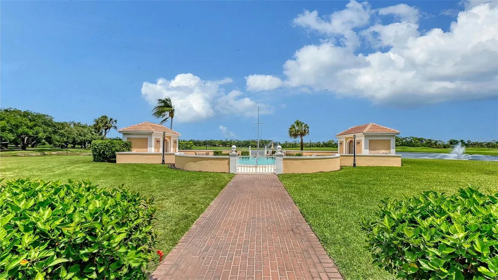 51 MACEWEN DRIVE #12 Osprey, FL 34229