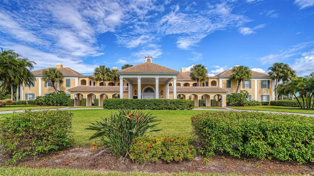 51 MACEWEN DRIVE #12 Osprey, FL 34229
