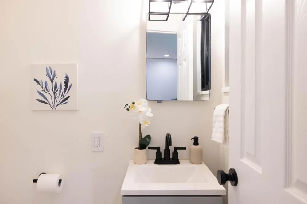25315 Flanders Drive Carmel, CA 93923