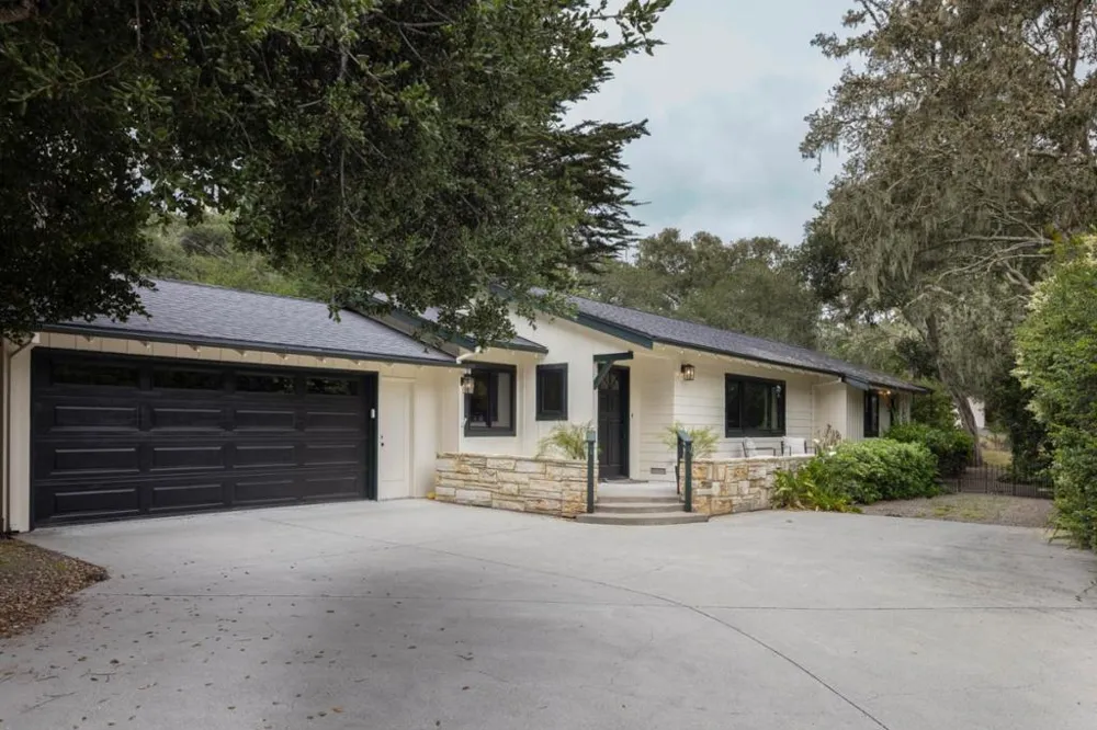 25315 Flanders Drive Carmel, CA 93923