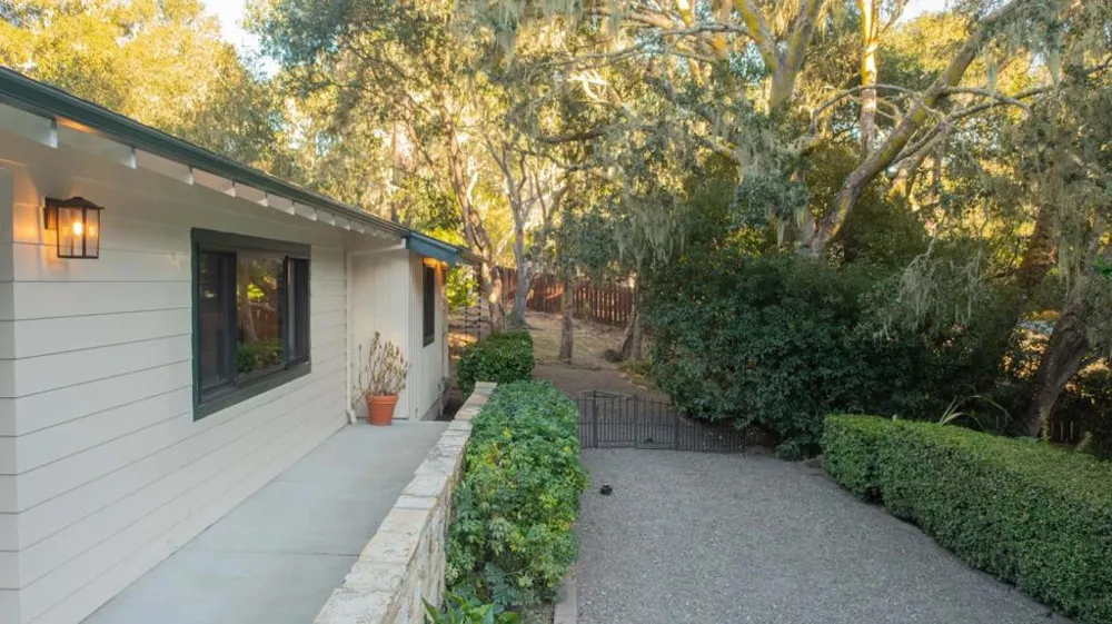 25315 Flanders Drive Carmel, CA 93923