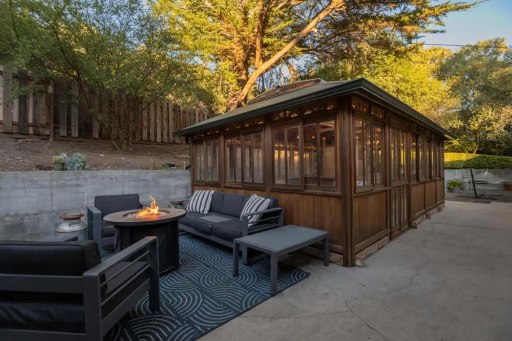 25315 Flanders Drive Carmel, CA 93923