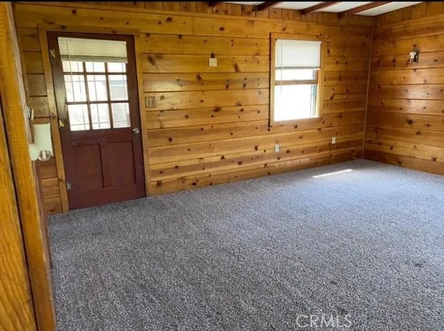 581 E Menlo Hemet, CA 92543
