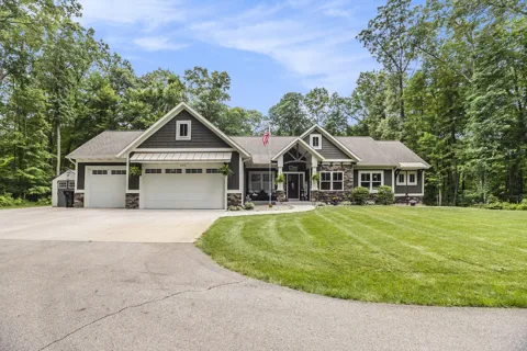 3479 Jeffrey Spur