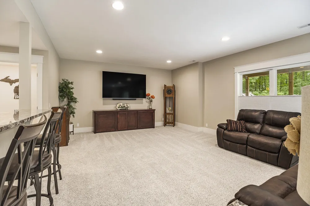 3479 Jeffrey Spur Hamilton, MI 49419