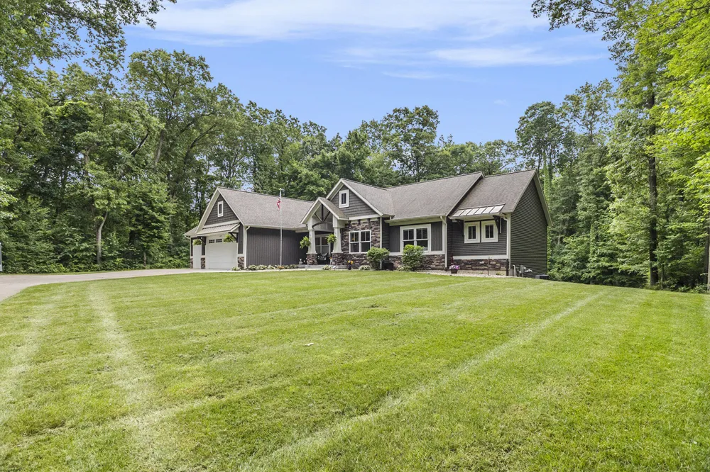3479 Jeffrey Spur Hamilton, MI 49419